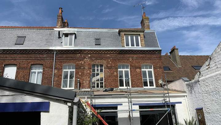Rénovation façade près de Saint-Omer